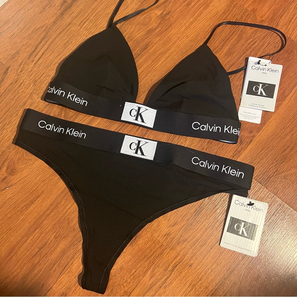 Calvin Klein Bra and Thong set - medium